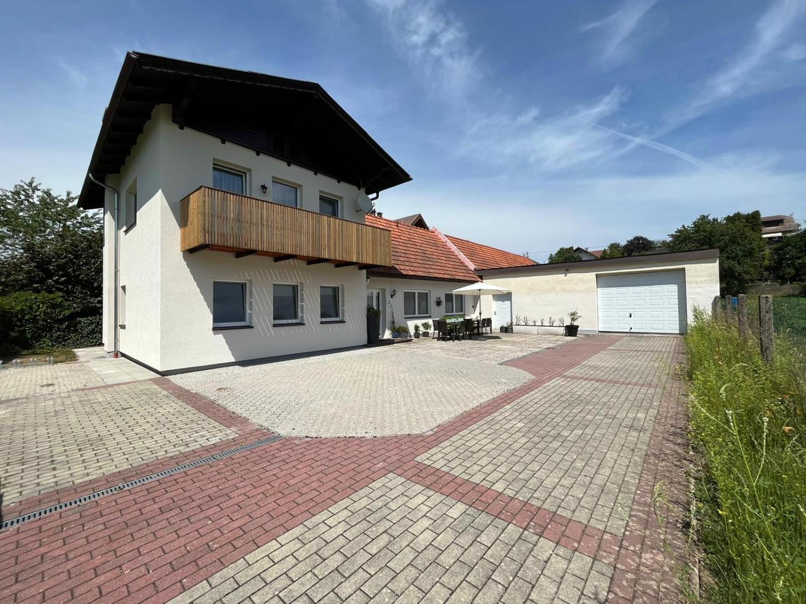 Danner Familien-Ferienwohnungen Schoerfling Am Attersee Екстер'єр фото